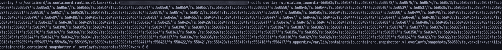 Terminal screenshot showing a single container image composed of 272 layers, indicating image bloat.